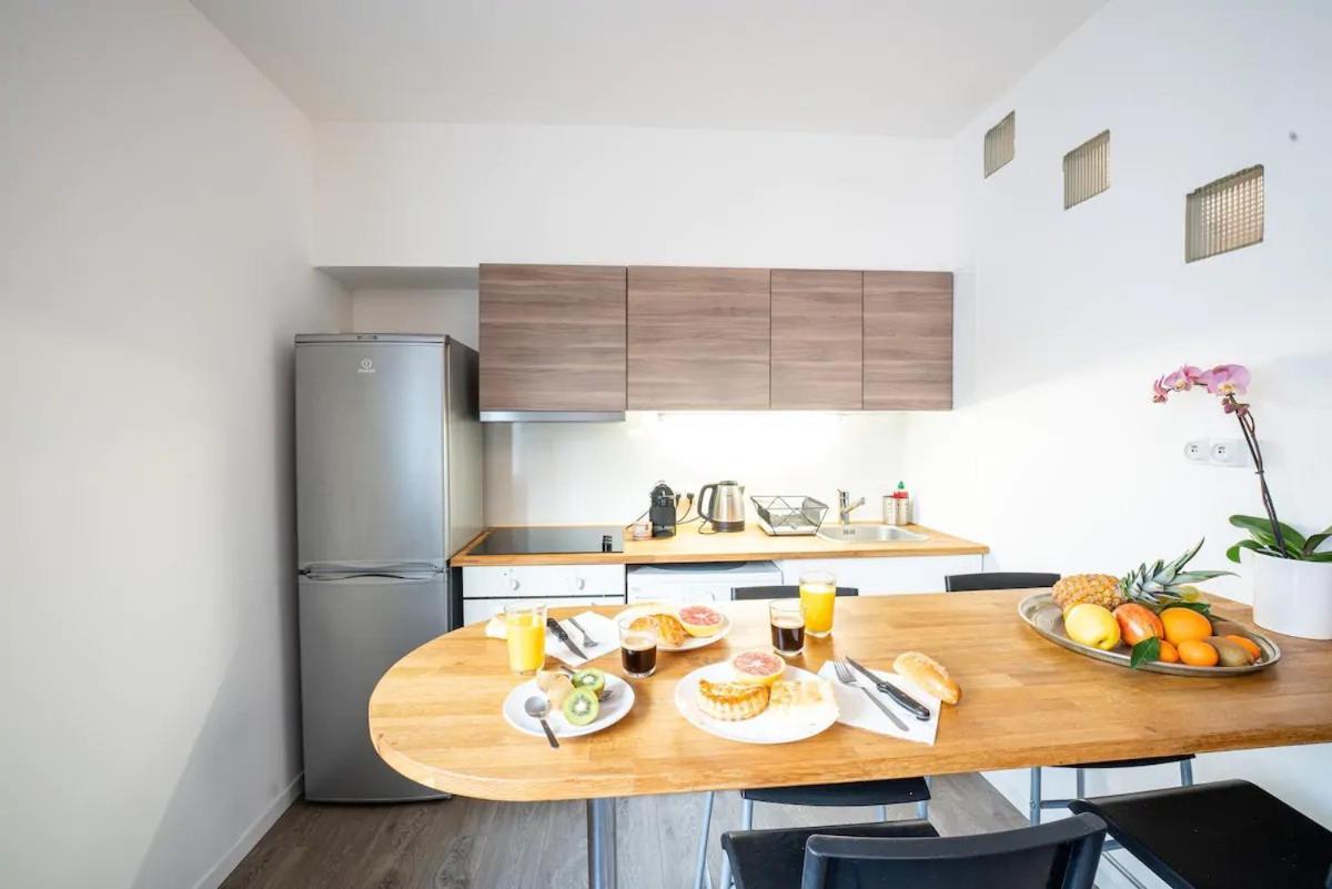 Appartement Centre Village, Clim Et Parking Gratuit Aigues-Mortes Eksteriør bilde